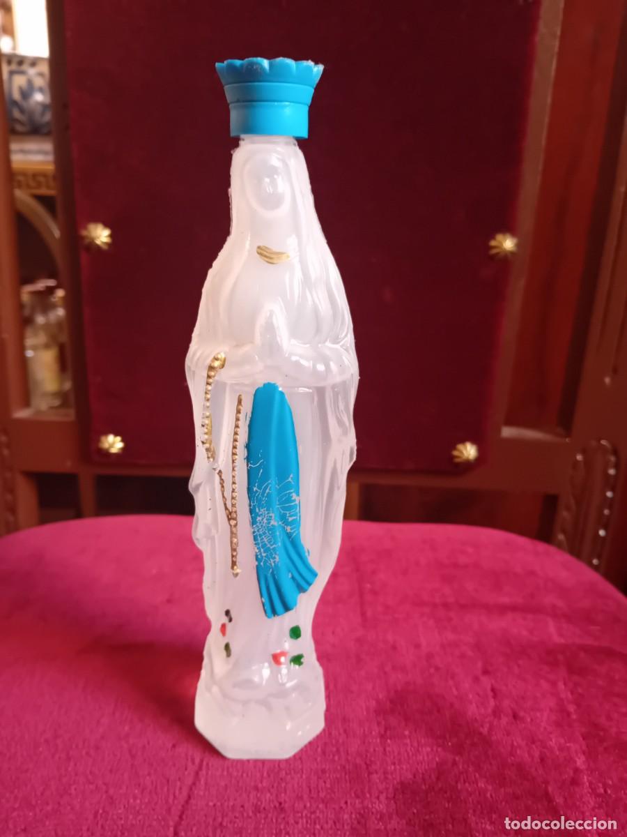 Antig&uuml;edades: Nuestra se&ntilde;ora de Lourdes con agua