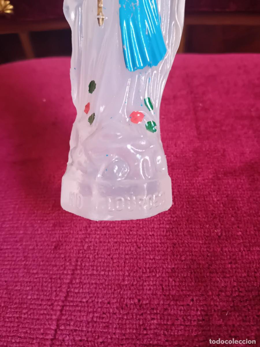 Antig&uuml;edades: Nuestra se&ntilde;ora de Lourdes con agua - Foto 2