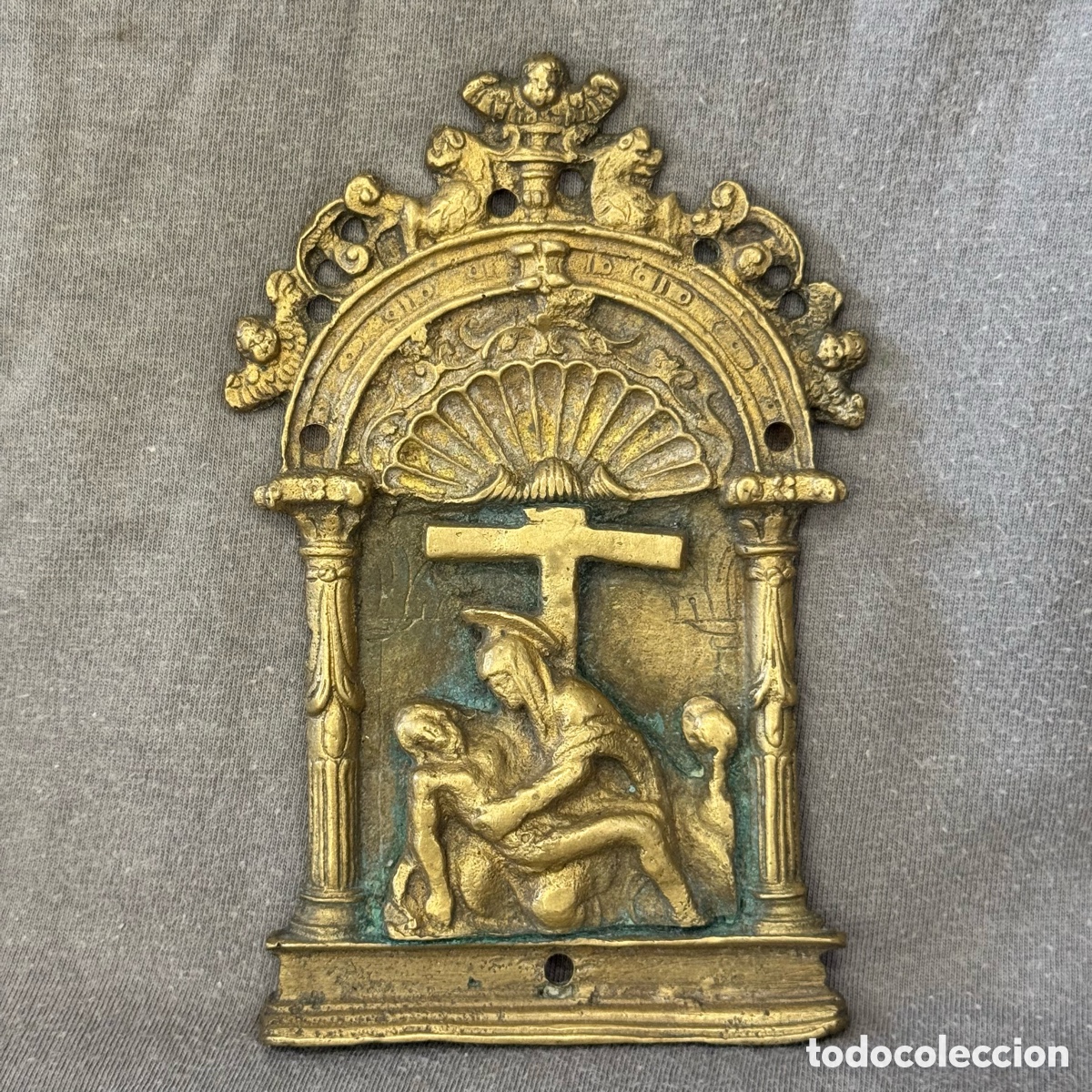 Antig&uuml;edades: ANTIGUO PORTAPAZ BRONCE FIGURA PIEDAD MARIA JESUCRISTO JESUS PLACA DEVOCIONAL DEVOCIONARIO MEDALLON