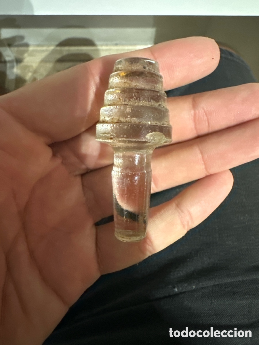 Antig&uuml;edades: Tap&oacute;n de cristal para botella sin tap&oacute;n.