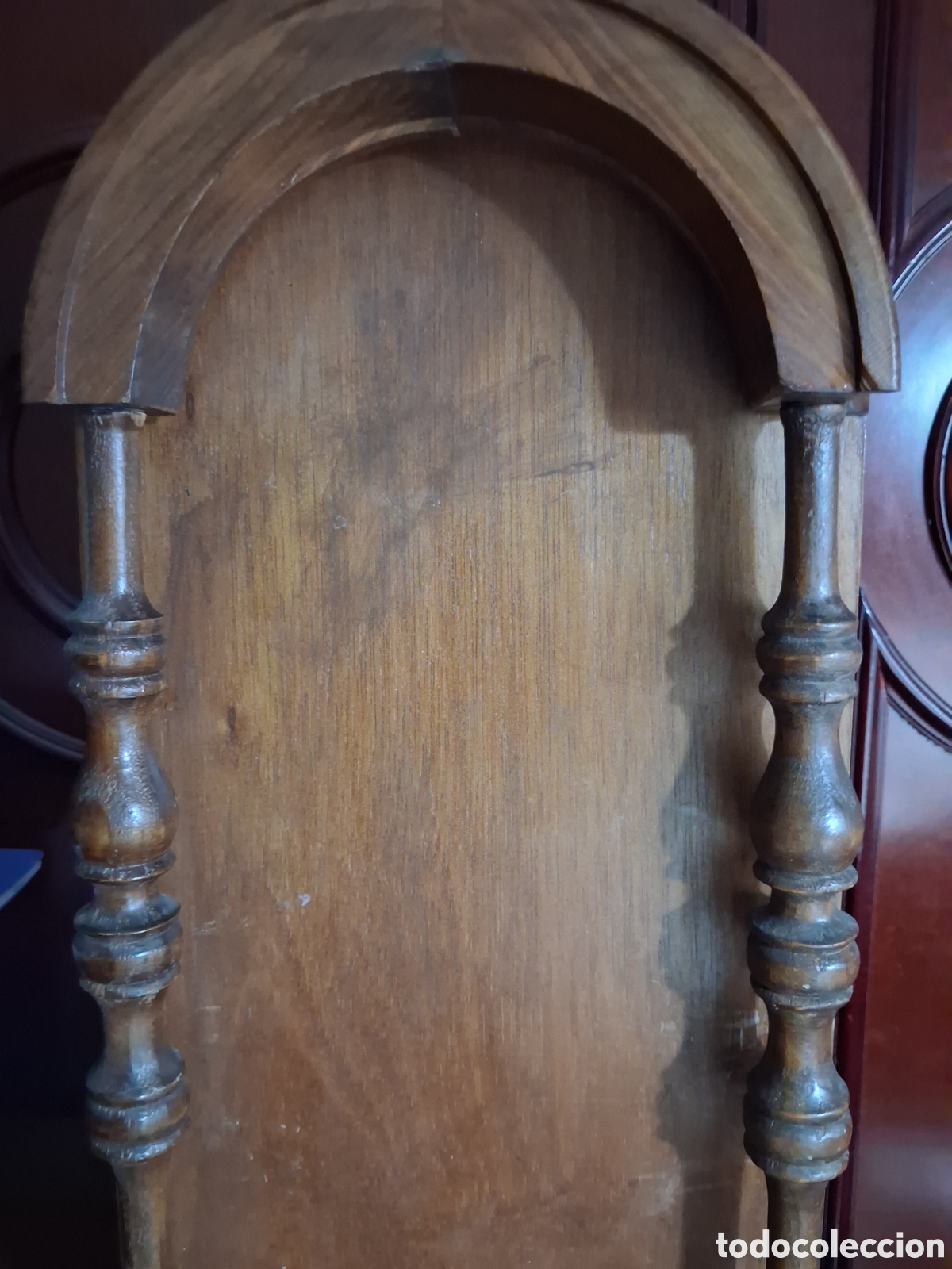 Antig&uuml;edades: Capilla de madera antigua