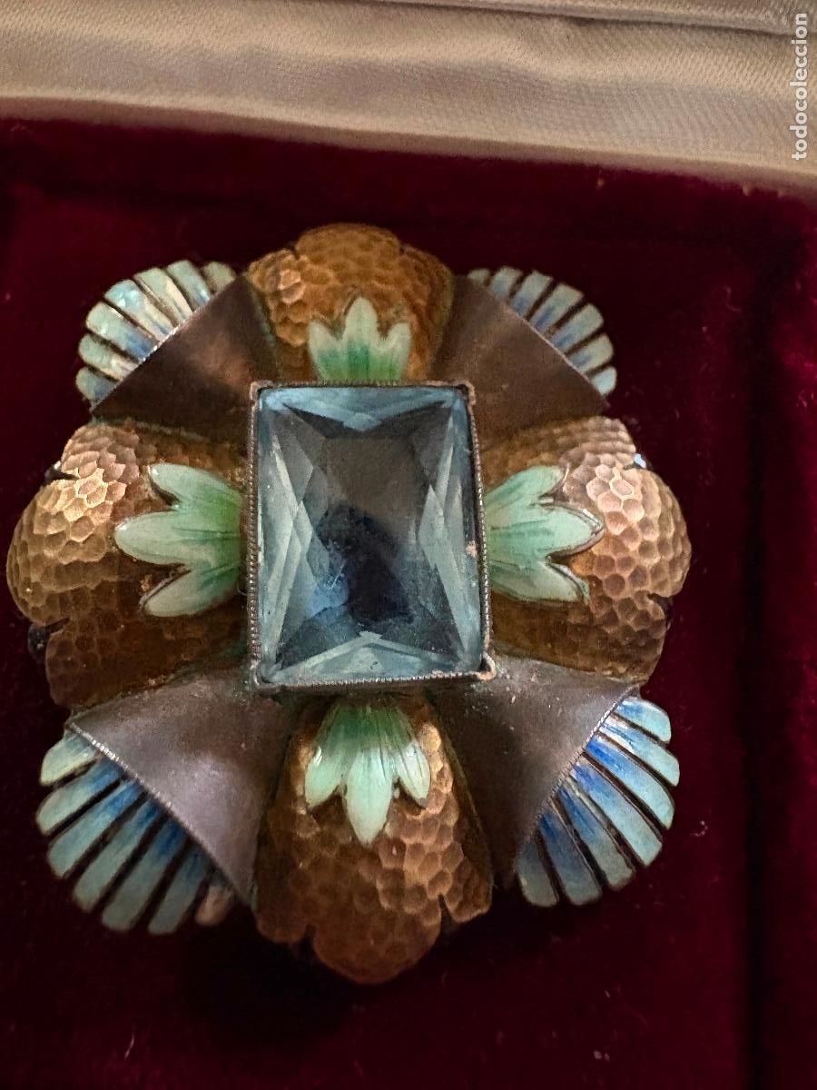 Antig&uuml;edades: Broche noucentista plata con esmaltes y vistas en oro