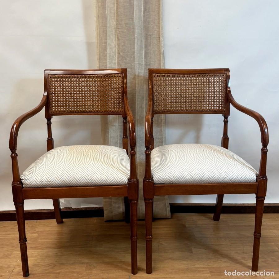 Antig&uuml;edades: Pareja de Sillones Cl&aacute;sicos