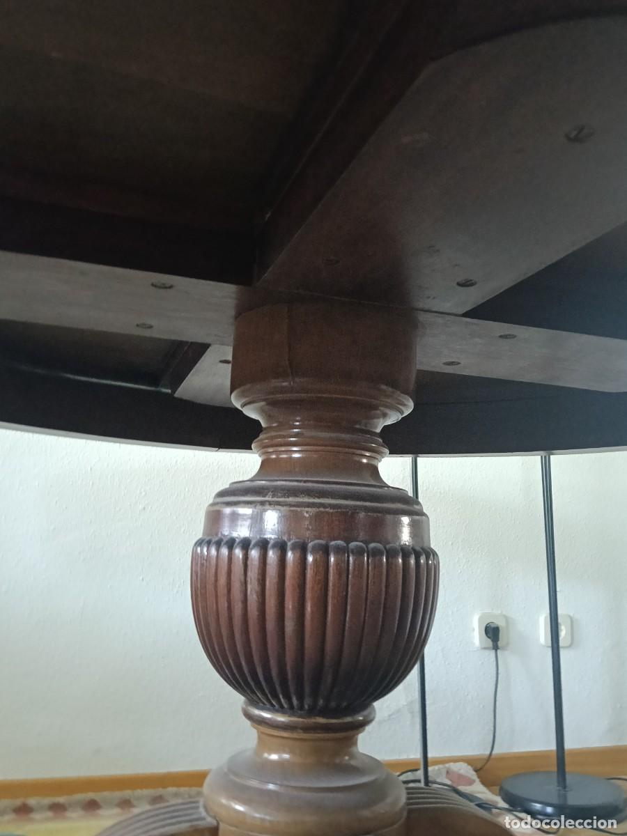 Antig&uuml;edades: Mesa clasica madera. Joya cl&aacute;sica.