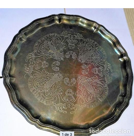 Antig&uuml;edades: BANDEJA DE METAL BA&Ntilde;ADO EN PLATA DE 36 CM DI&Aacute;METRO
