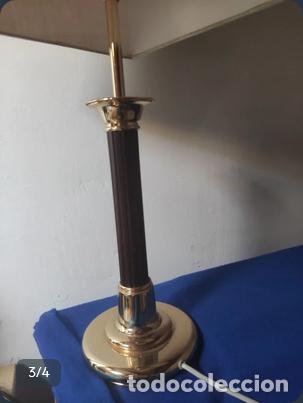 Antig&uuml;edades: L&aacute;mpara de mesa con pantalla cuadrada - Foto 3