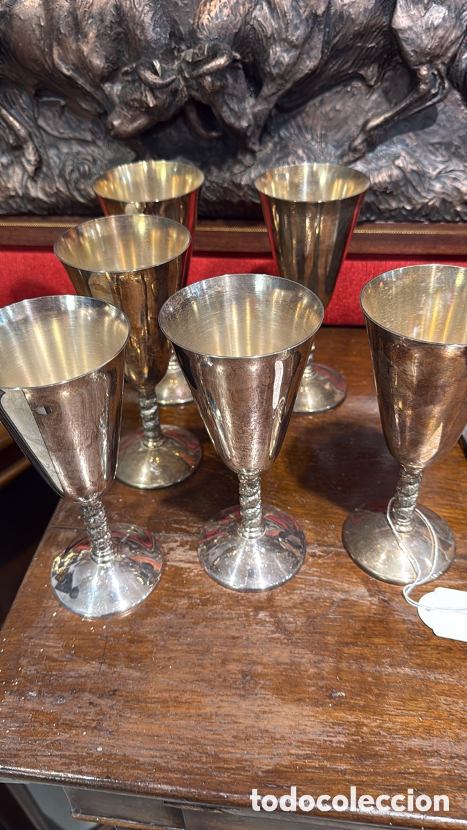 Antig&uuml;edades: 6 COPAS MET&Aacute;LICAS BRASS