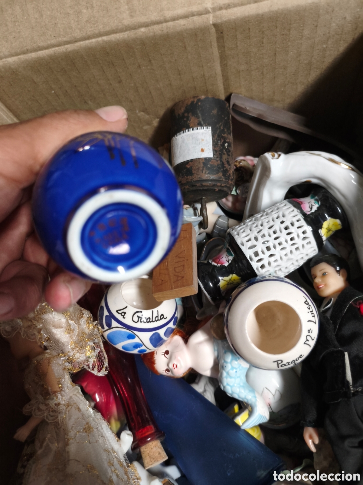 Antig&uuml;edades: Caja con figuras de porcelana - Foto 3