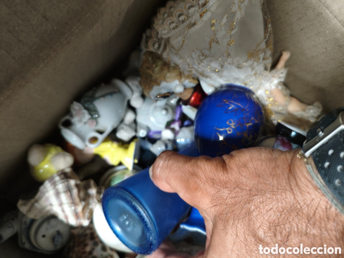 Antig&uuml;edades: Caja con figuras de porcelana - Foto 6