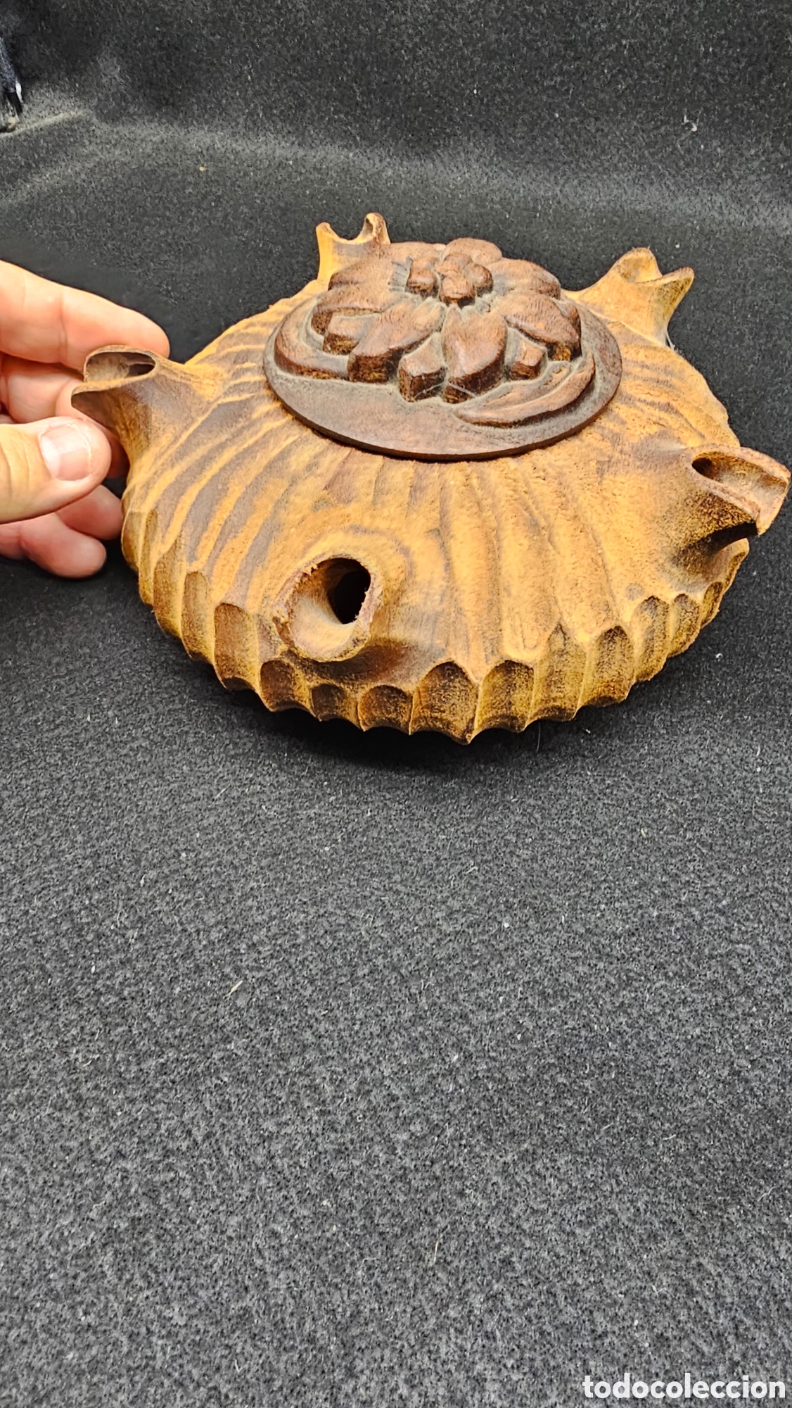 Antig&uuml;edades: GROLLA ( copa de la amistad ) de madera tallada