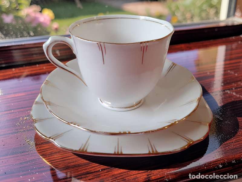 Antig&uuml;edades: Tr&iacute;o Crown China Royal Albert Blanco y Oro a&ntilde;os 1930 dif&iacute;cil