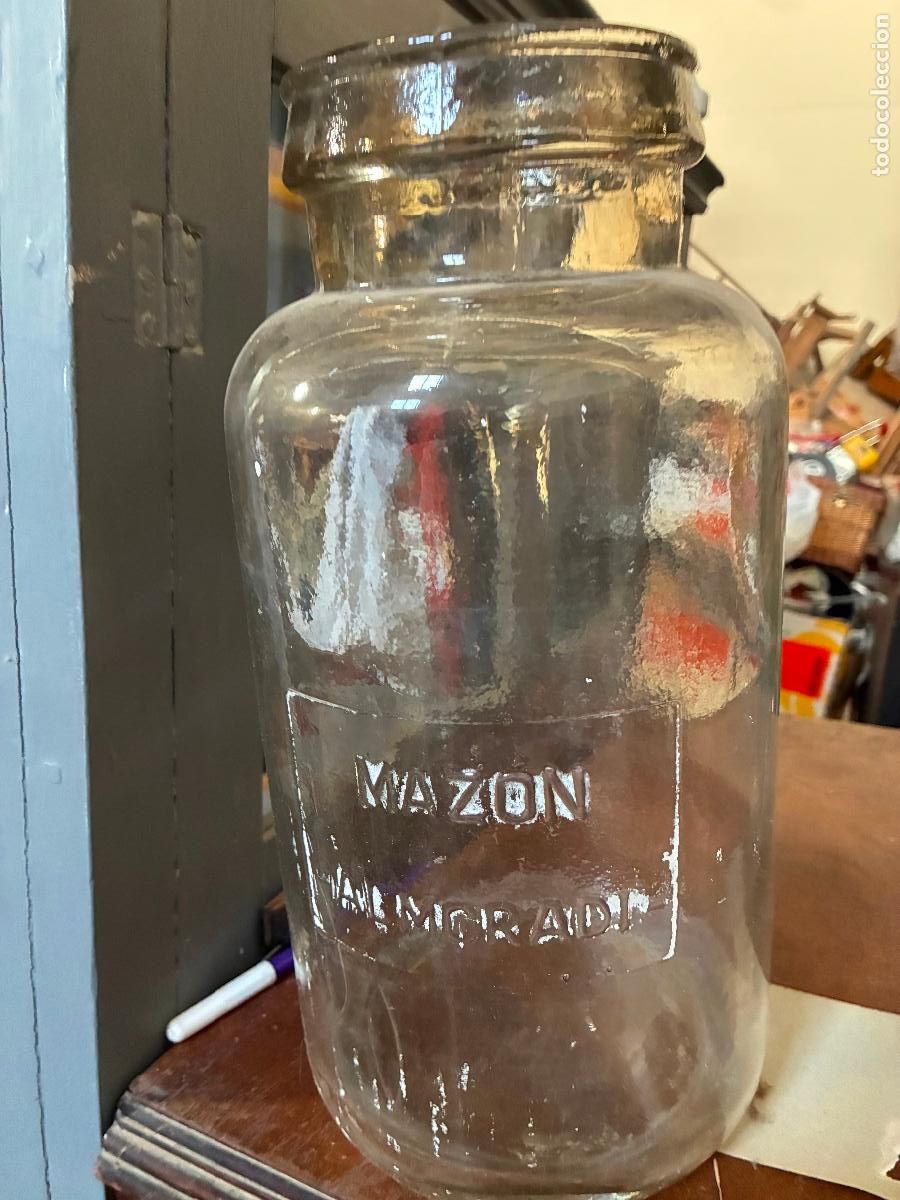 Antig&uuml;edades: Alicante.gran frasco envase de cristal Maz&oacute;n Almorad&iacute;, ser&iacute;a de alg&uacute;n producto alimenticio 34x17x12