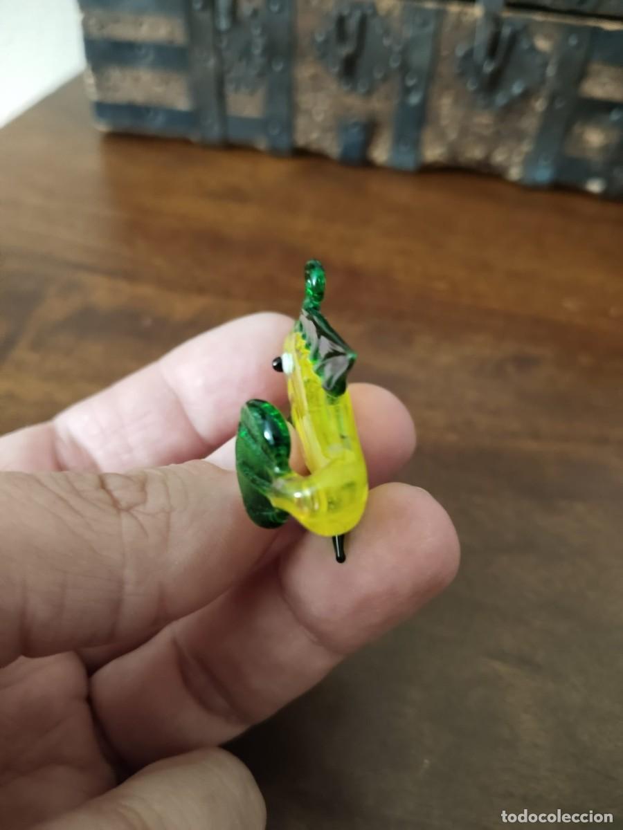 Antig&uuml;edades: Pececillo de cristal. 4,5 cm. - Foto 5