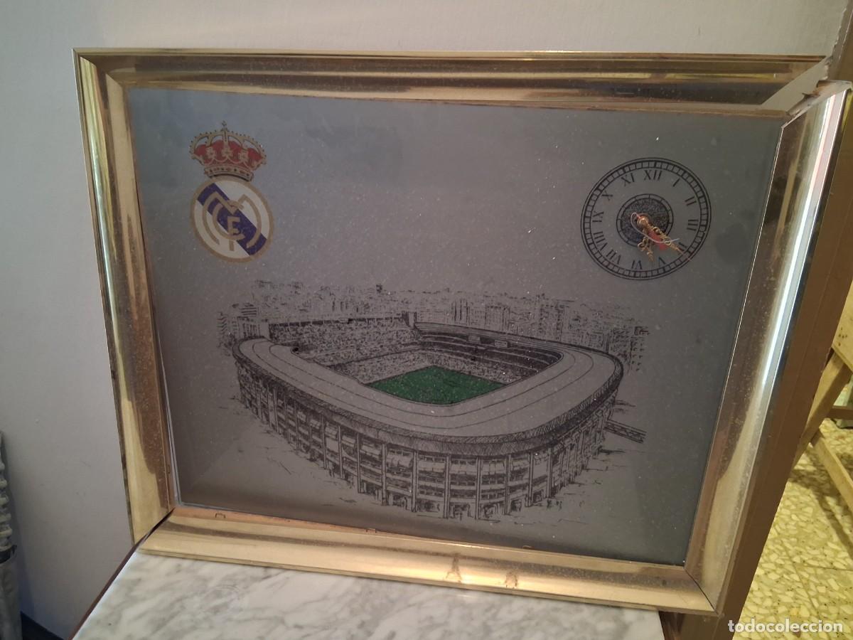 Antig&uuml;edades: Cuadro espejo del Real Madrid club de f&uacute;tbol reloj