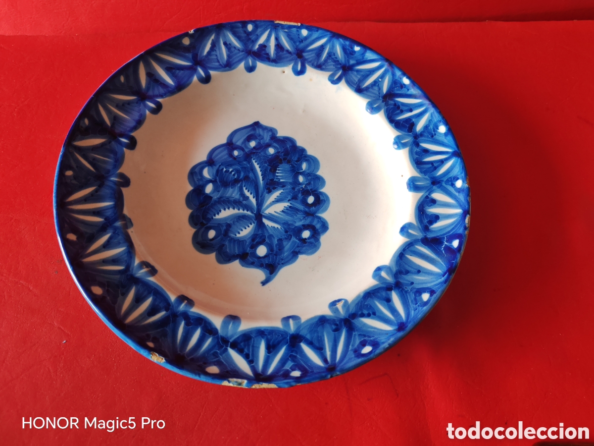 Antig&uuml;edades: Antiguo plato el cer&aacute;mica de Manises-S-XIX.34 cm de di&aacute;metro