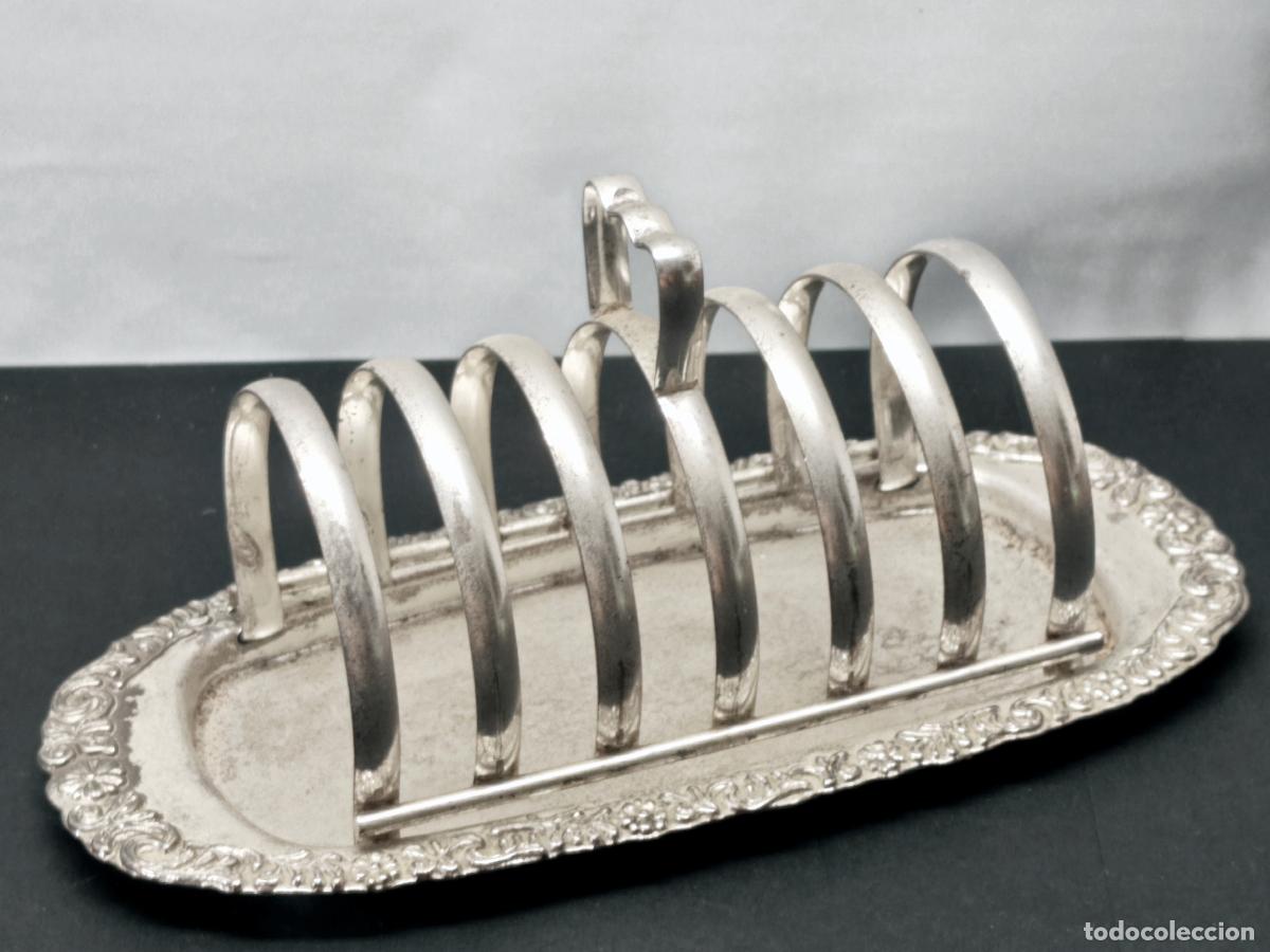 Antig&uuml;edades: Tostadora inglesa vintage plateada estilo Reina Ana - servicio de mesa para pan