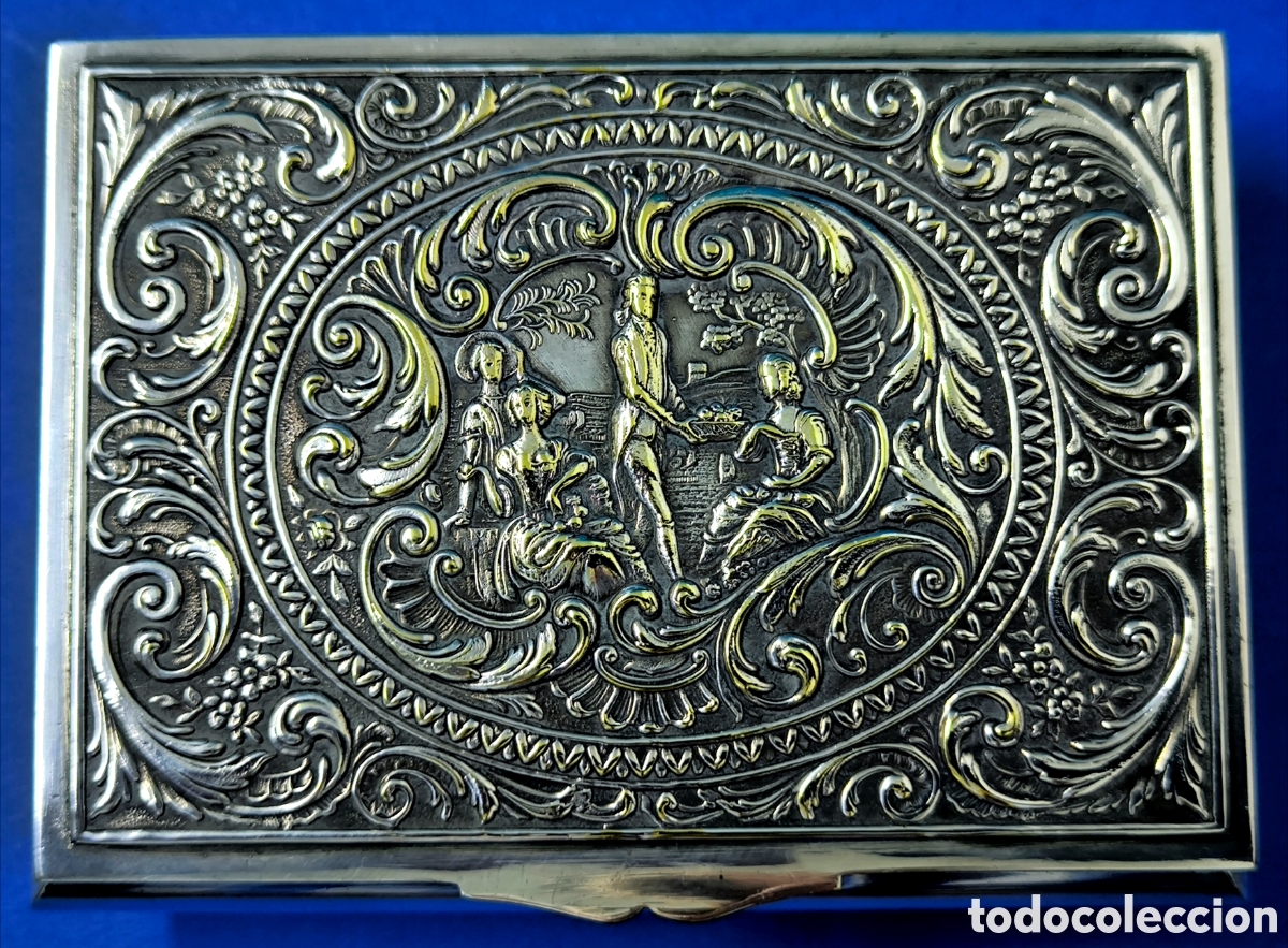 Antig&uuml;edades: PEQUE&Ntilde;A CAJITA DE SOBREMESA