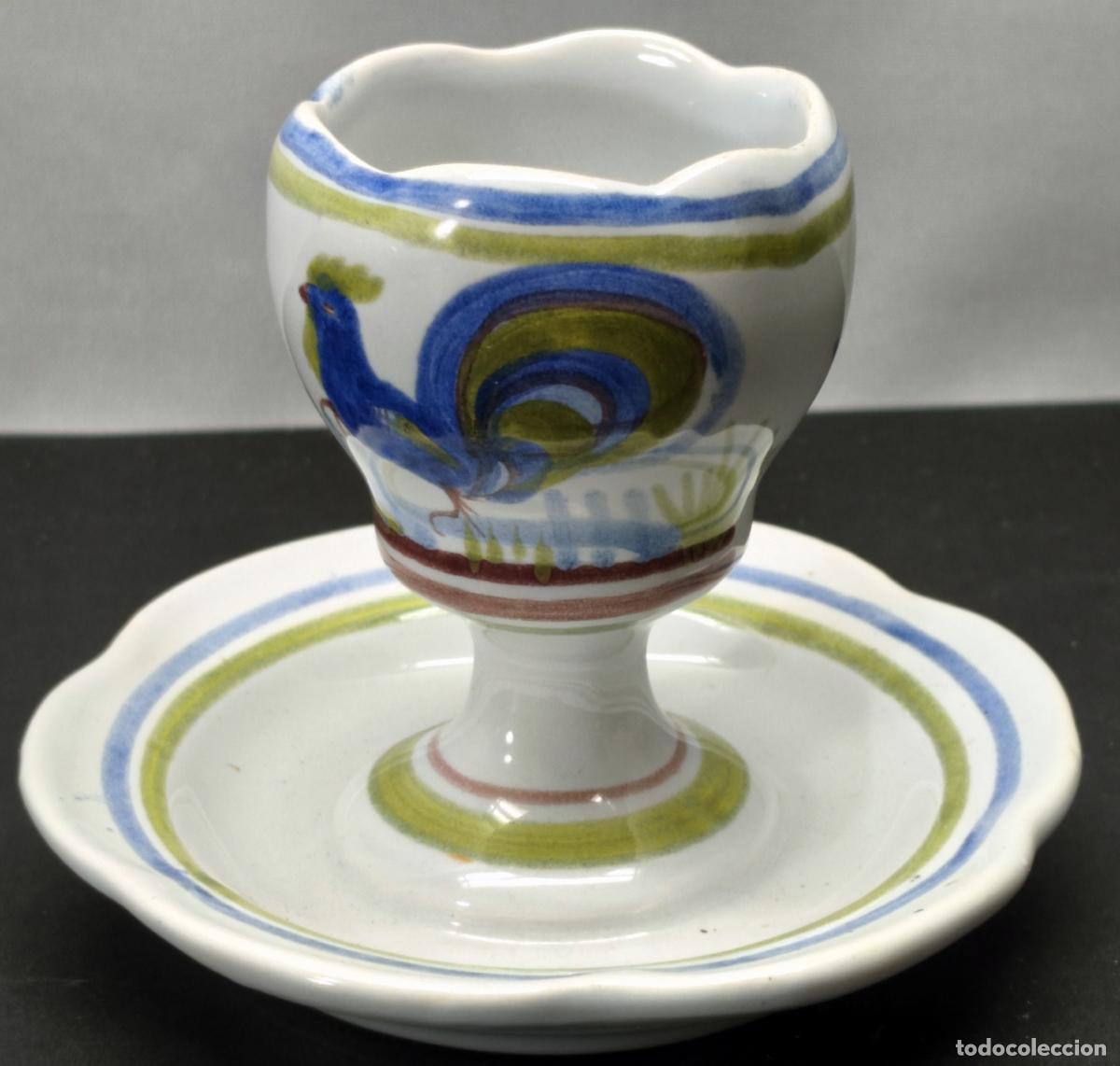 Antig&uuml;edades: Antigua huevera francesa del gallo ceramica Henriot Quimper - marcas