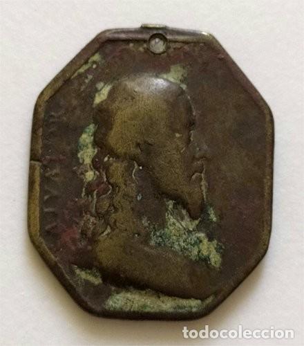 Antig&uuml;edades: Antigua medalla devocional. Salvator Mundi y Mater Salvatoris (siglo XVIII)