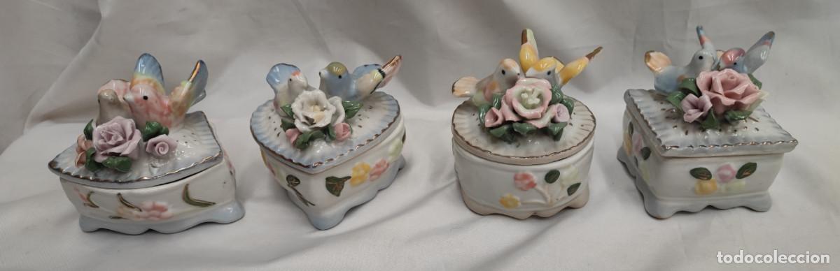 Antig&uuml;edades: LOTE 4 CAJAS JOYERO DE PORCELANA CON PALOMAS EN LA TAPA