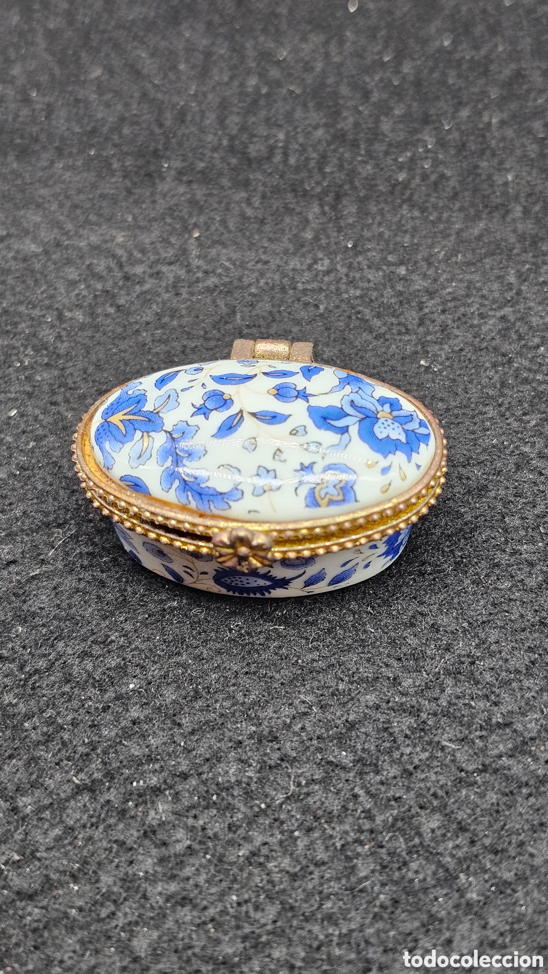 Antig&uuml;edades: Antiguo cajita de porcelana de colecci&oacute;n