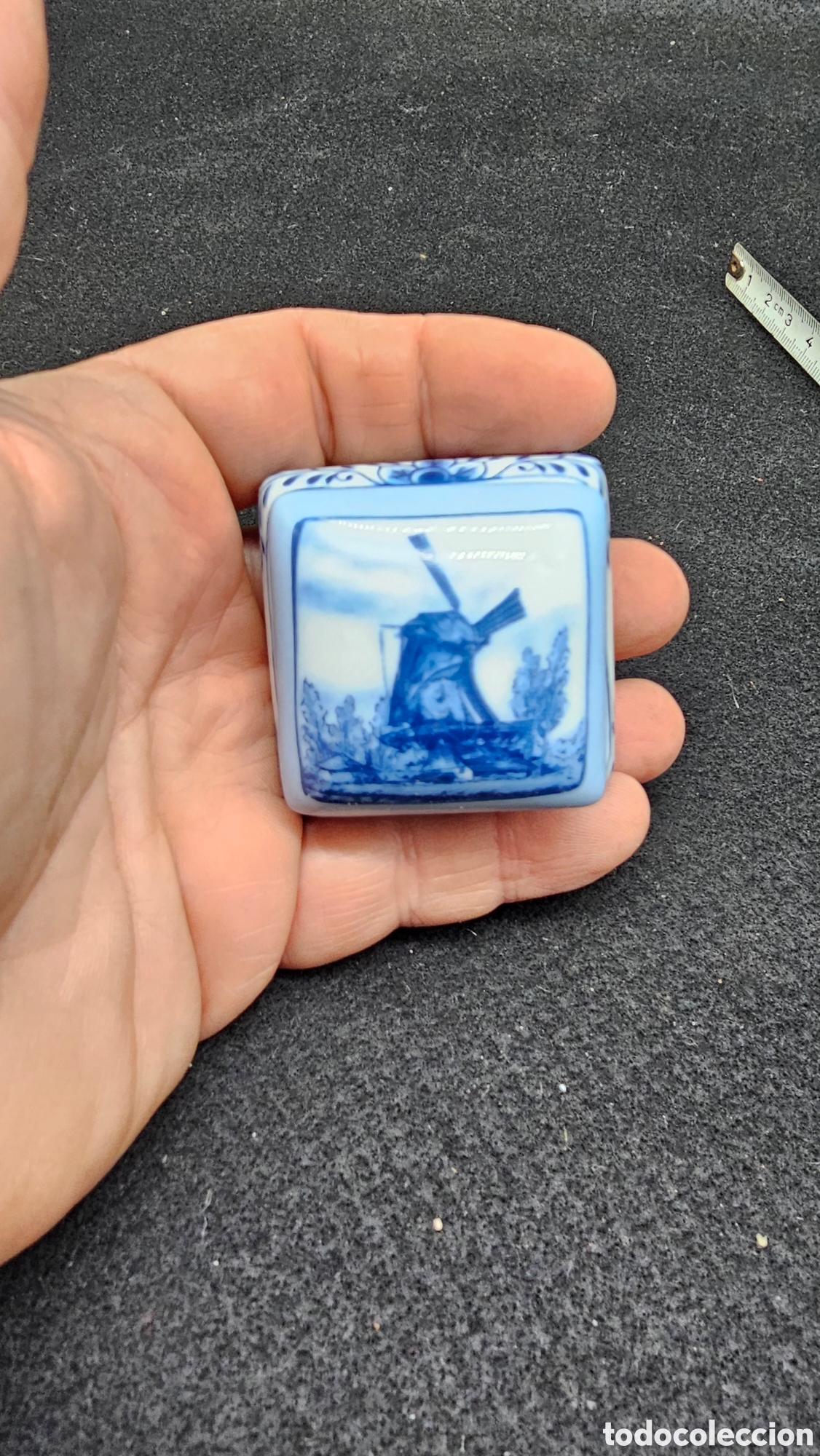 Antig&uuml;edades: Cajita de porcelana de colecci&oacute;n