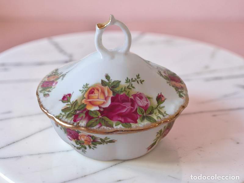 Antiquit&eacute;s: Azucarero grande con tapa Royal Albert Old Country Roses