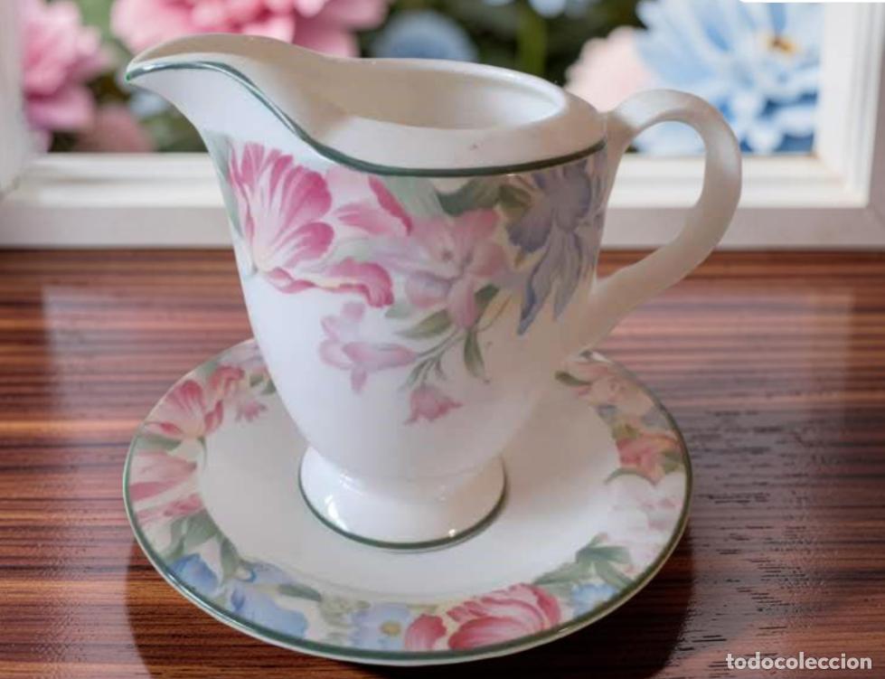 Antiquit&eacute;s: Lechera con platillo Royal Albert serie Fonteyn