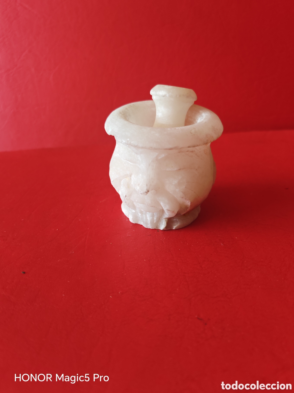 Antig&uuml;edades: Almired o mortero de alabastro, altura 7,57 cm