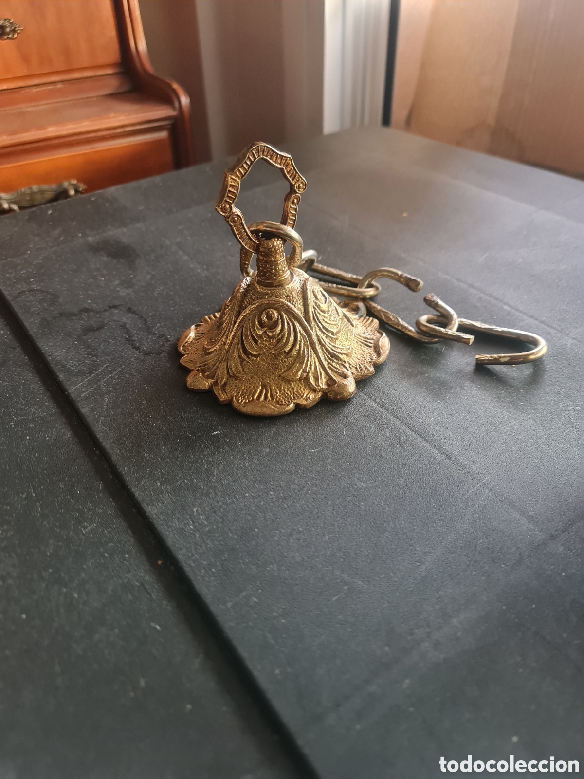 Antig&uuml;edades: Antiguo Roset&oacute;n y Cadena Original en Bronce Macizo &ndash; Estado Impecable