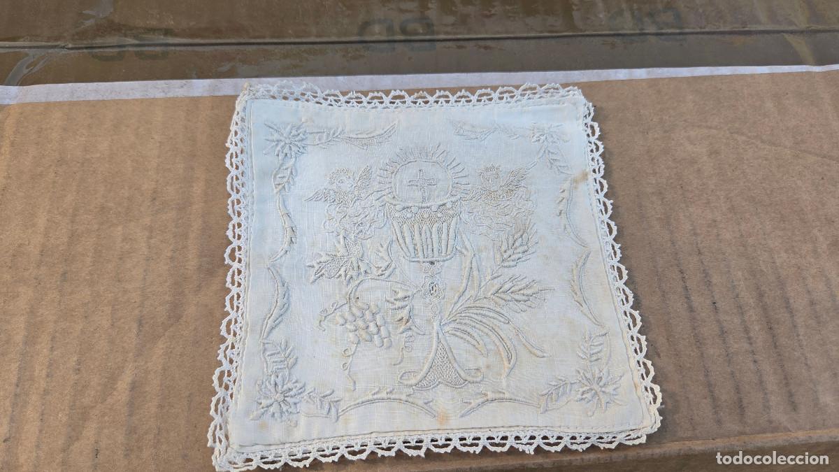 Antig&uuml;edades: tapete de ceremonia de iglesia