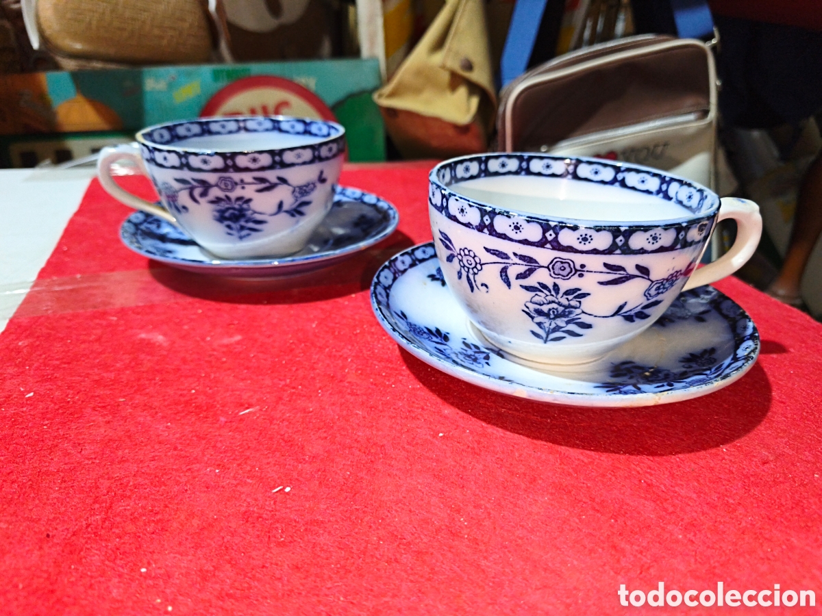 Antig&uuml;edades: Muy antigua pareja de tazas tazones pickman cartuja azul con motivos orientales china