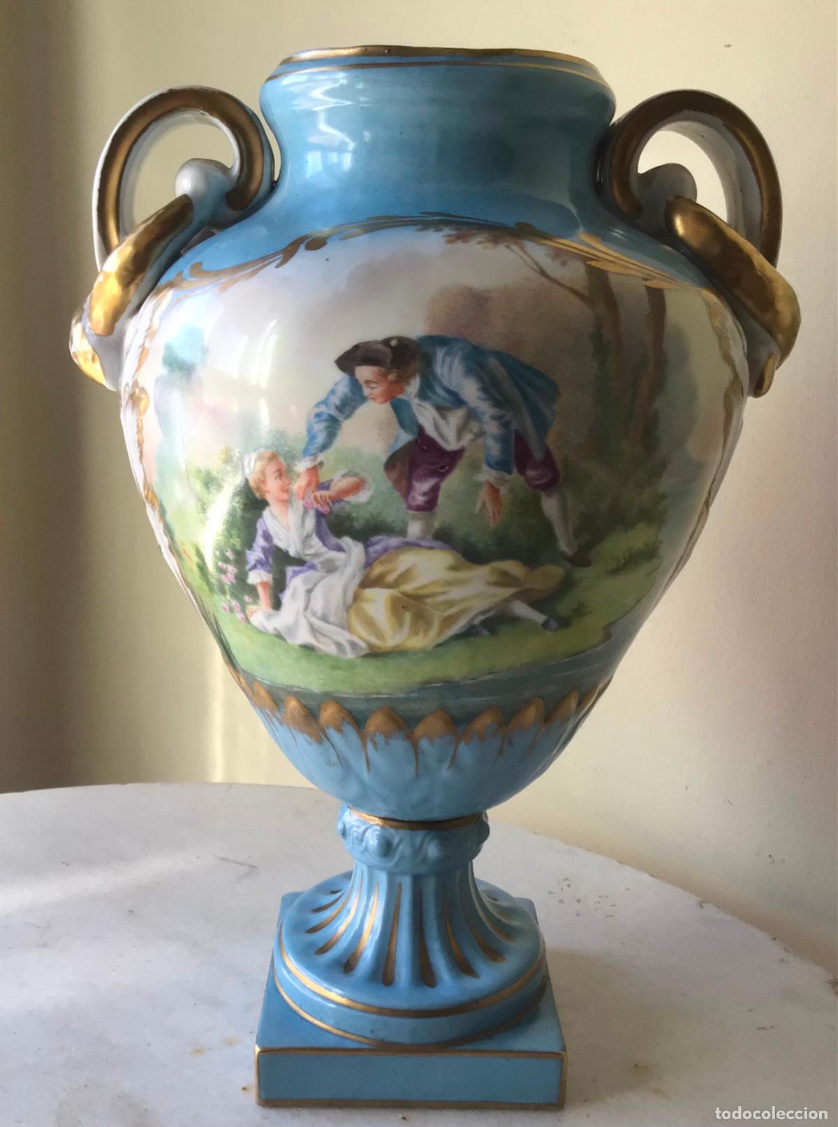 Antig&uuml;edades: ANTIGUO JARRON DE SEVRES , PORCELANA PINTADA FIRMADA L. DAUCHOT , ORIGINAL SIGLO XIX