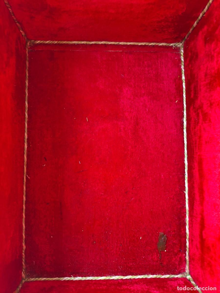 Antig&uuml;edades: Caja de madera decorada con elefantes - Foto 5