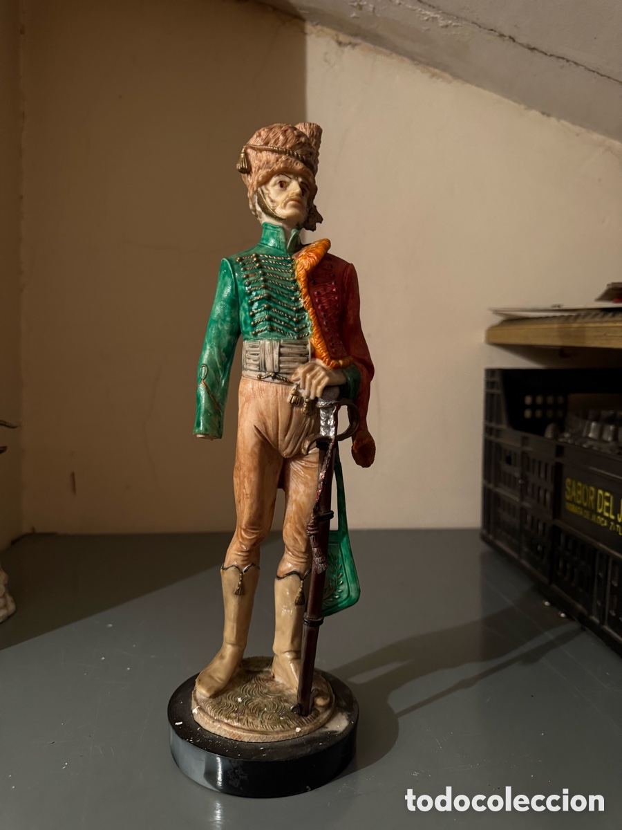 Antig&uuml;edades: Soldado de h&uacute;sar (uniforme verde)