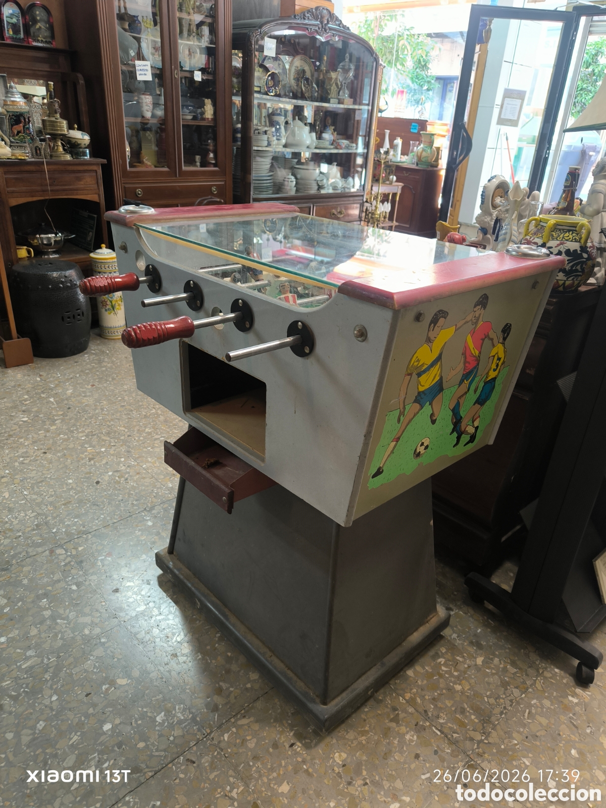 Antig&uuml;edades: Futboin para dos antiguos