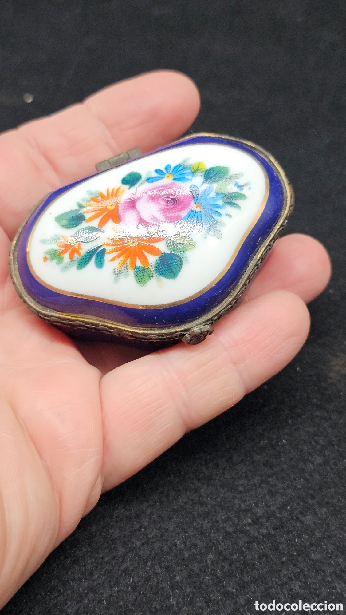 Antiguidades: Cajita de porcelana de colecci&oacute;n