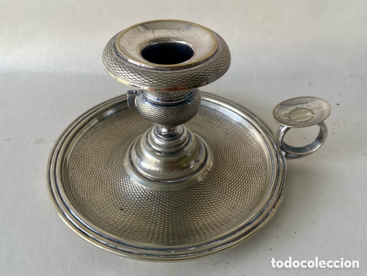 Antig&uuml;edades: Palmatoria candelabro de mano en metal plateado cincelado Principios Siglo XX
