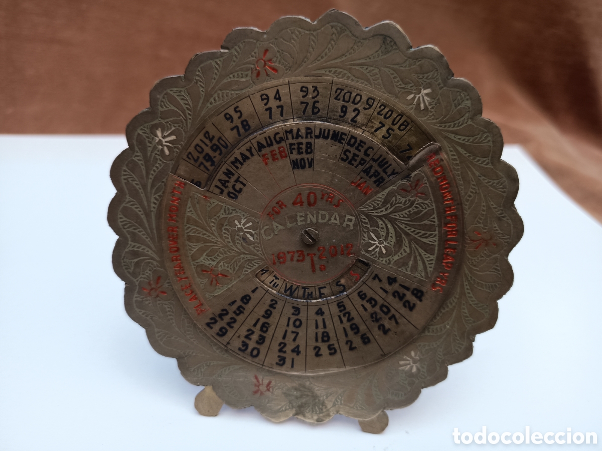 Antig&uuml;edades: Calendario perpetuo metal - Foto 4