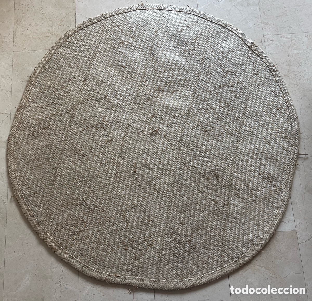Antig&uuml;edades: Alfombra redonda Rat&aacute;n/Paja artesana beige camel &middot; nueva &middot; estilo boho natural