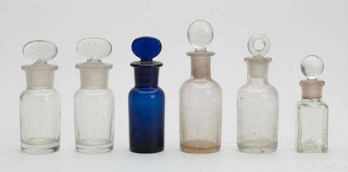 Antig&uuml;edades: LOTE 6 BOTELLAS PEQUE&Ntilde;AS LABORATORIO ANTIGUAS CON TAP&Oacute;N BISELADO