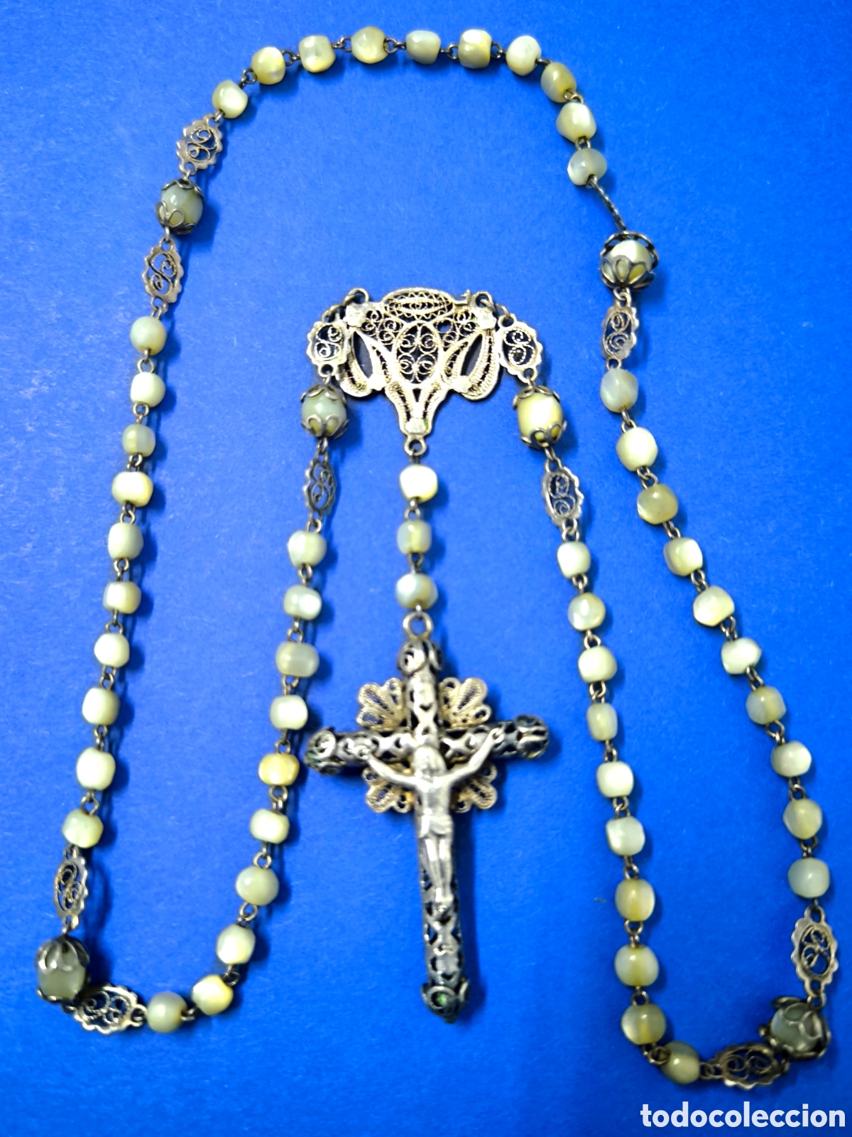 Antig&uuml;edades: ROSARIO DE PLATA Y NACAR 35 cm.