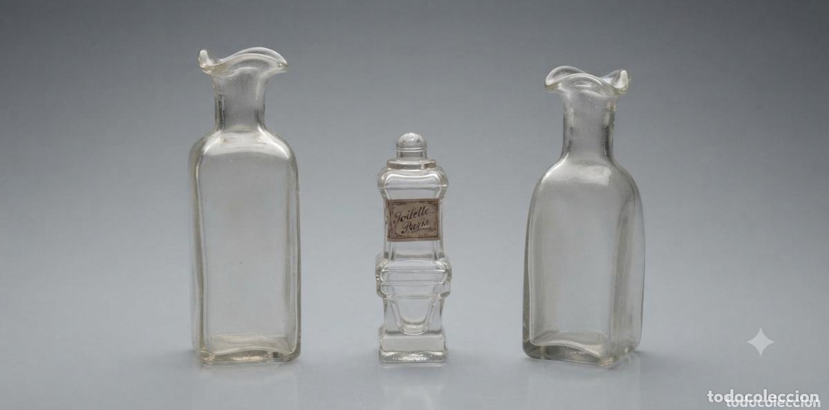 Antig&uuml;edades: Antiguas botellas de vidrio (3 unidades)