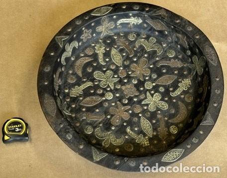 Antig&uuml;edades: Bandeja decorativa de madera hecha a mano