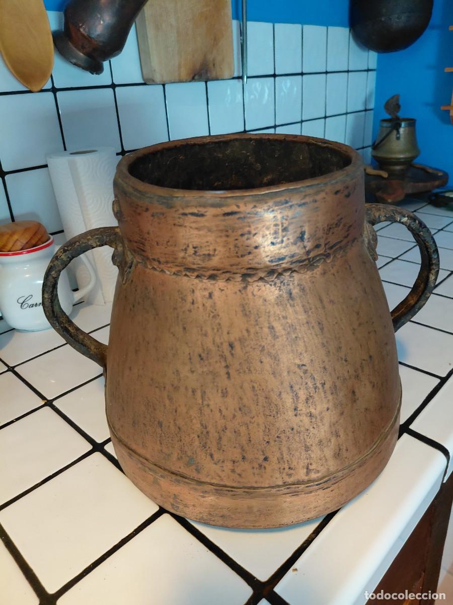 Antig&uuml;edades: Caldero de cobre antiguo