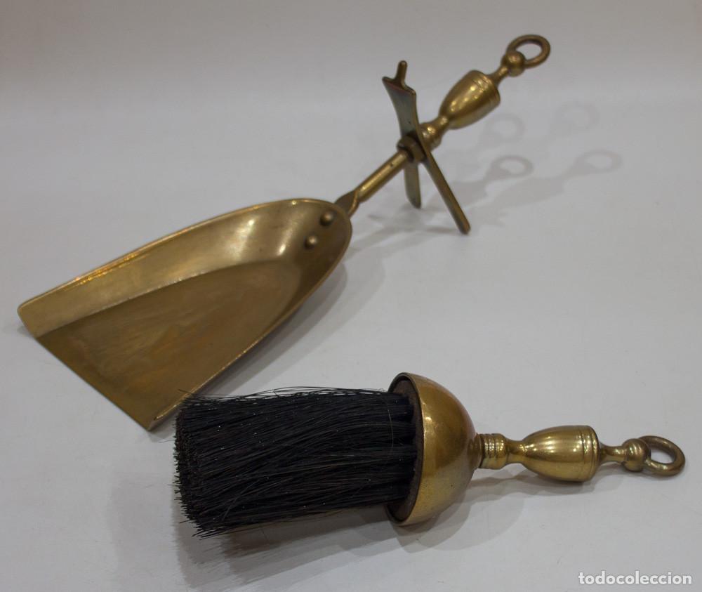Antig&uuml;edades: RECOGEMIGAS CON BROCHA DE BRONCE. - Foto 4