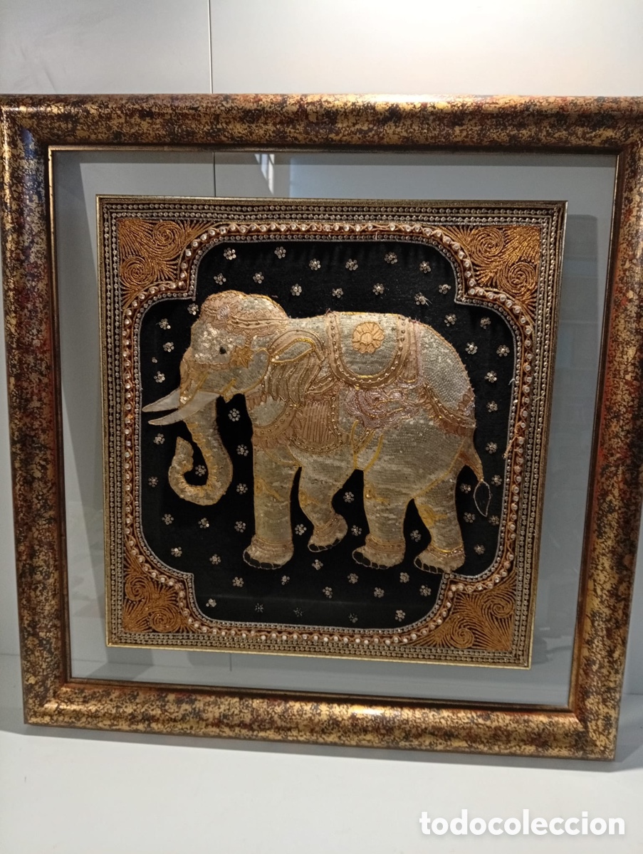 Antig&uuml;edades: CUADRO DE TAPIZ, BALINES DE ELEFANTE, HECHO A MANO CON MARCO DE GRAN CALIDAD