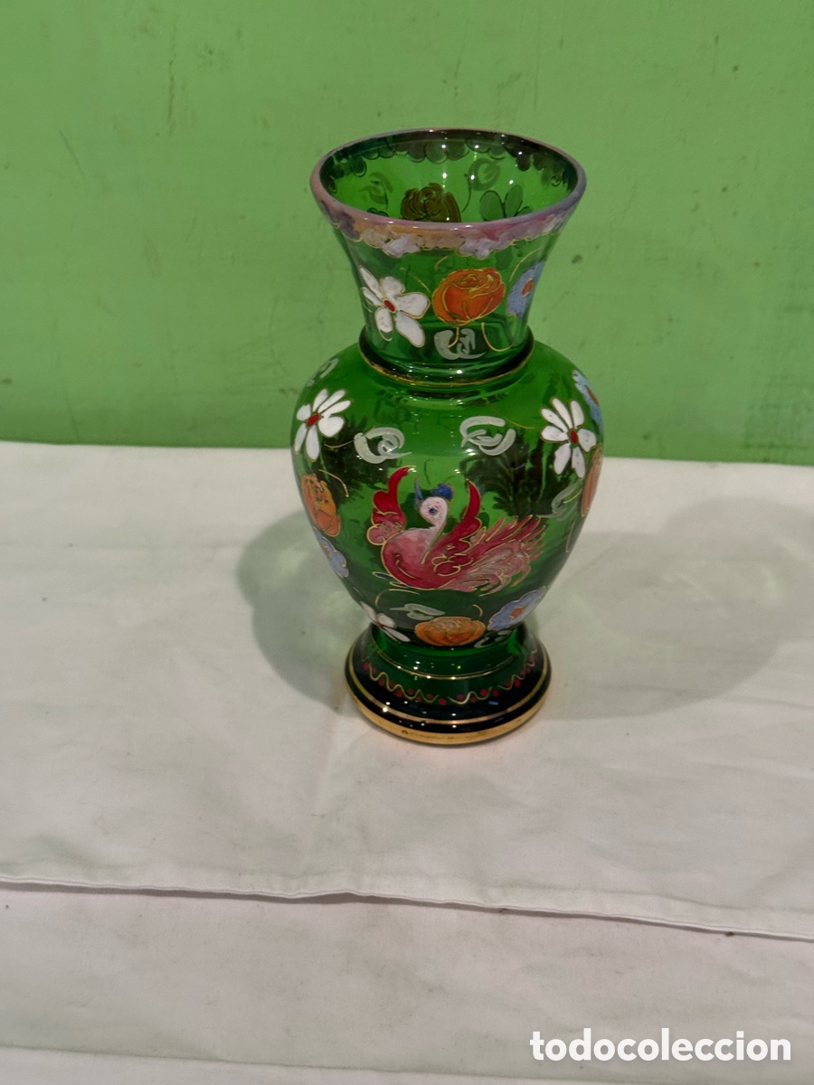 Antiques: Jarr&oacute;n de cristal catal&aacute;n firmado Royo &ndash; Cristal esmaltado a mano &ndash; 17 cm.