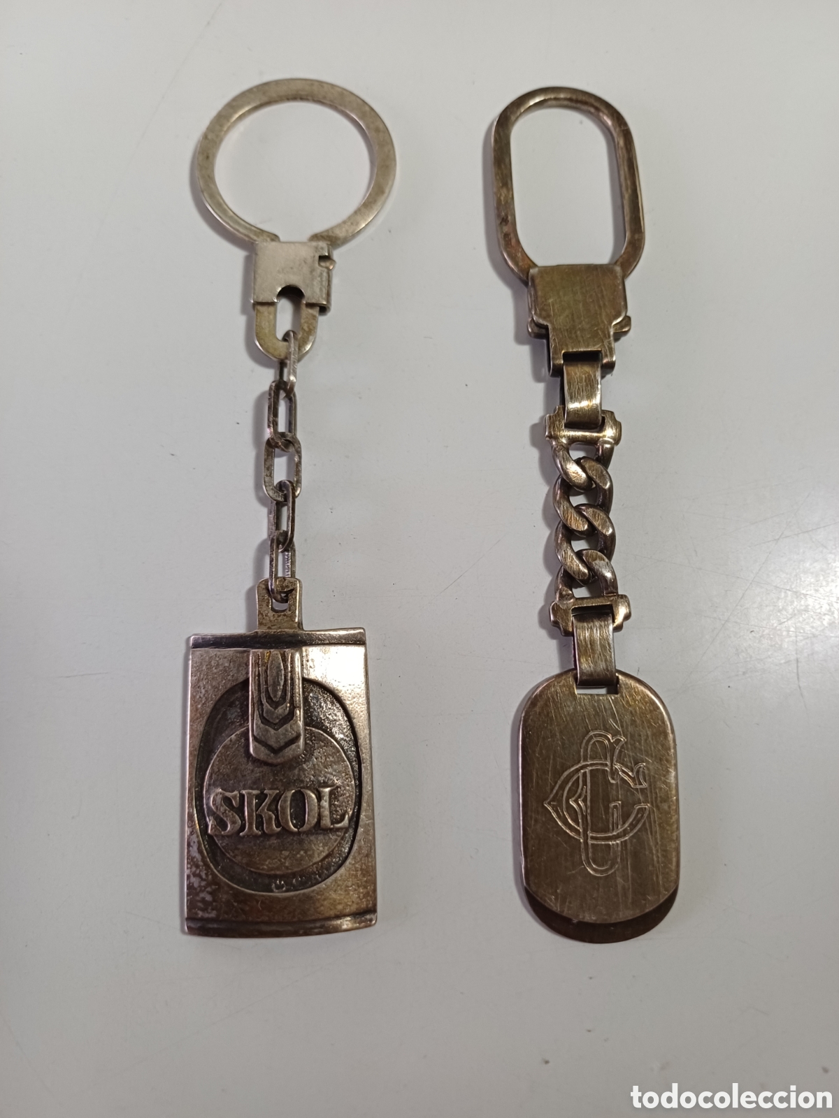 Antig&uuml;edades: Lote 2 llaveros de plata
