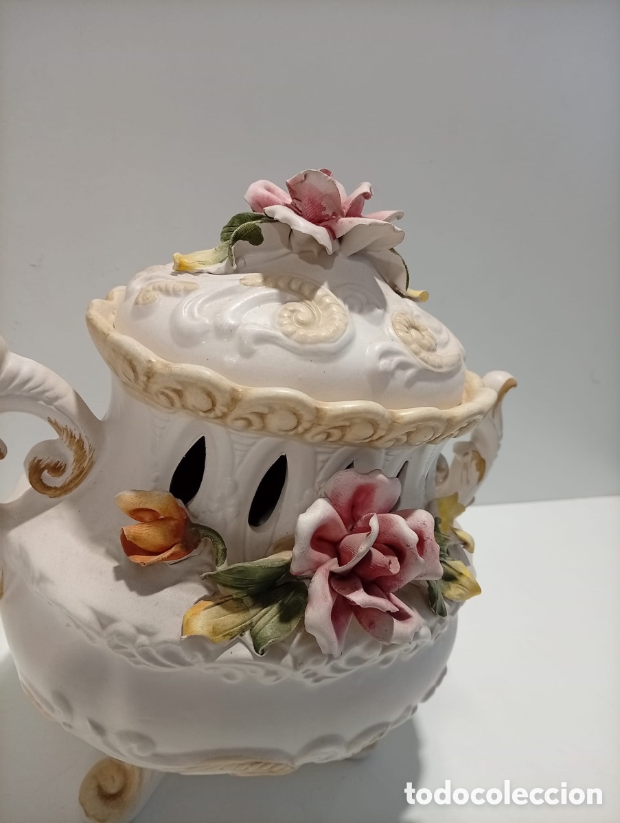 Antig&uuml;edades: . DOS SOPERAS DECORATIVAS DE CER&Aacute;MICA. - Foto 4
